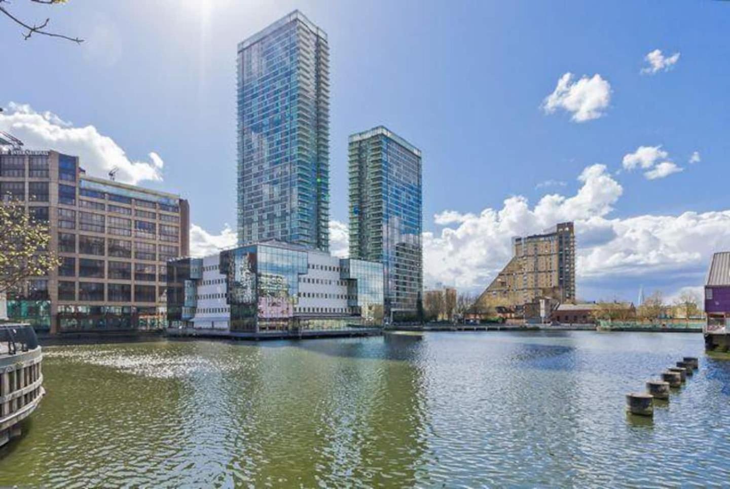 Modern 1 Bed Apartment At Heart Of Canary Wharf London Exterior photo