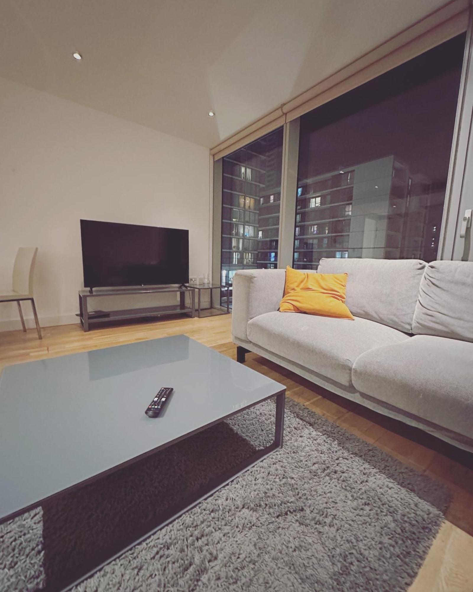 Modern 1 Bed Apartment At Heart Of Canary Wharf London Exterior photo